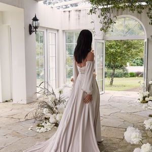 Madi Lane Dante Ivory Wedding Dress Size 8